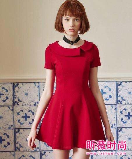 2017新款时尚连衣裙 新年就要与众不同的感觉 2017新款时尚连衣裙 新年就要与众不同的感觉