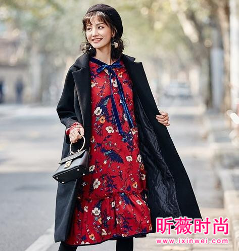 2017新款时尚连衣裙 新年就要与众不同的感觉 2017新款时尚连衣裙 新年就要与众不同的感觉