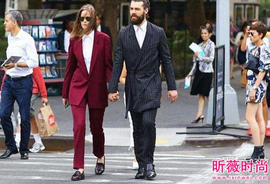 酒红色大衣怎么穿？优雅时髦有质感大衣穿搭