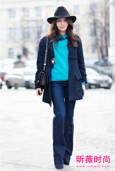 来点时髦又特别的存在 冬季穿上亮色毛衣吧