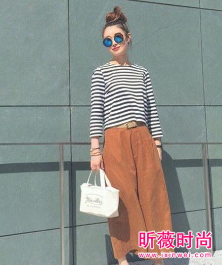 冬季穿个暖色调的衣服 看起来就温暖舒适