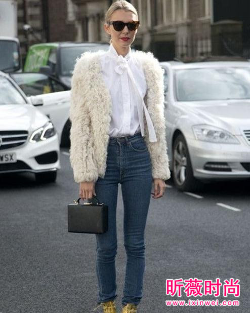 时髦复古凹造型 2017必备的时尚小箱包