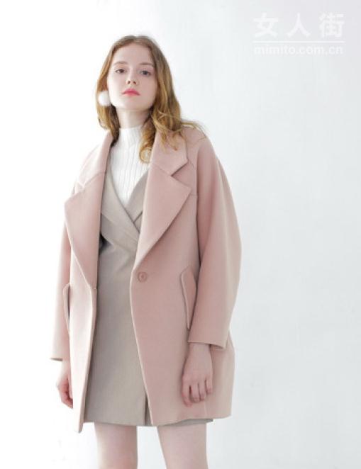 2017年流行色呢子大衣 时髦帅气穿出高级感 2017年流行色呢子大衣 时髦帅气穿出高级感