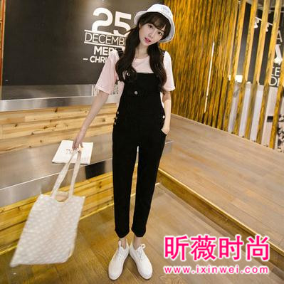 俏皮可爱不过背带裤 轻松在秋天玩转百变花样