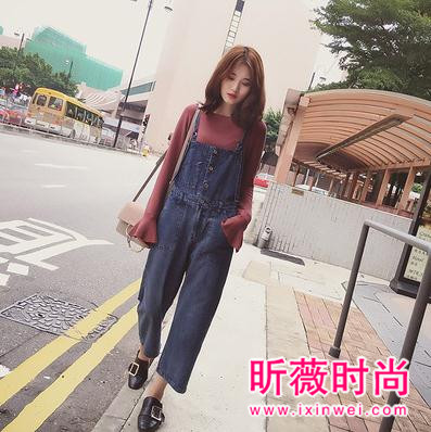 俏皮可爱不过背带裤 轻松在秋天玩转百变花样 俏皮可爱不过背带裤 轻松在秋天玩转百变花样