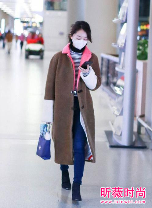 唐嫣

迷上了长款呢大衣 这样穿好时尚好拉风