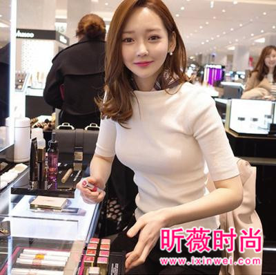 套头针织衫怎么搭配？秋天时尚达人示范穿搭