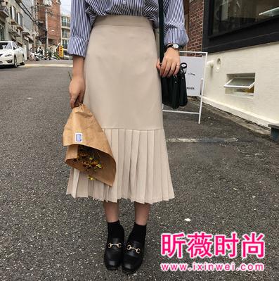 怎么搭配都好看的半身裙 清新大方很显小女人气质