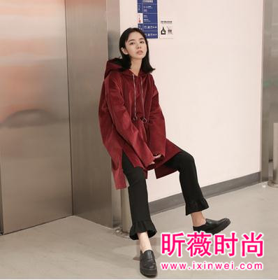 秋季时尚流行单品 赶快穿起温柔的灯芯绒 秋季时尚流行单品 赶快穿起温柔的灯芯绒