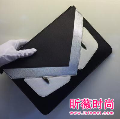 韩版大牌品质手拿包 尽享时尚优雅高贵气质