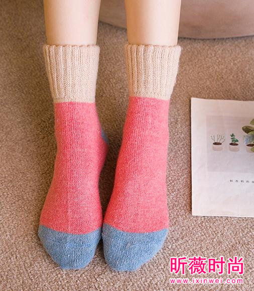 冬季来一双厚袜子 给自己的脚丫暖一暖