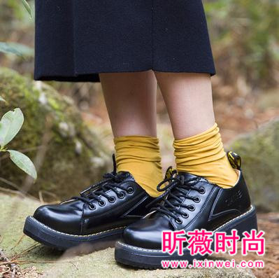 秋冬款英伦风小皮鞋穿搭 时尚帅气又优雅温柔