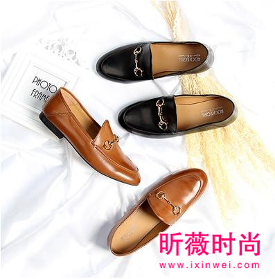 秋冬款英伦风小皮鞋穿搭 时尚帅气又优雅温柔 秋冬款英伦风小皮鞋穿搭 时尚帅气又优雅温柔