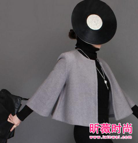 斗篷款式的衣服穿搭 就是这么懂得女人心