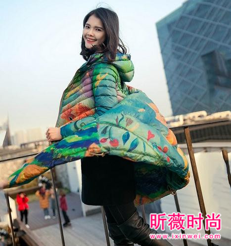 斗篷款式的衣服穿搭 就是这么懂得女人心