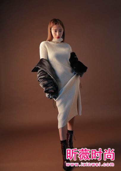 韩国女生正流行穿搭 一套就能出门的针织连衣裙