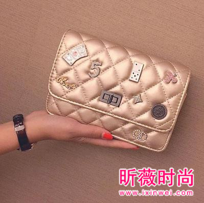 那些大牌的链条小包包 这个秋天你有了吗? 那些大牌的链条小包包 这个秋天你有了吗?