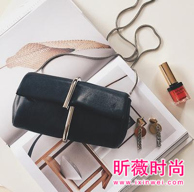那些大牌的链条小包包 这个秋天你有了吗？