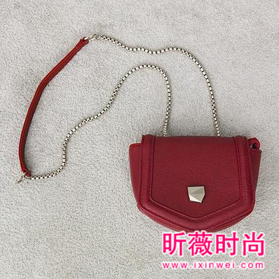 那些大牌的链条小包包 这个秋天你有了吗？