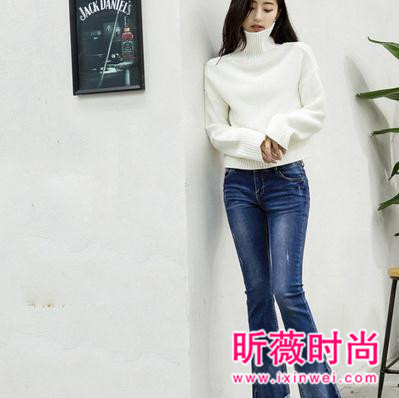 今年超流行的微喇叭裤 时尚有型让你身材有致