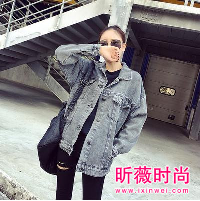 秋季外套怎么搭配？时尚必备战衣夹克穿搭