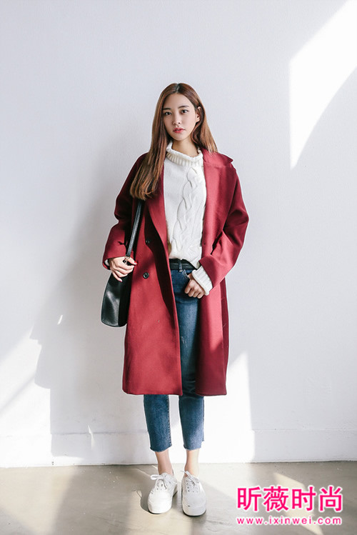 冬天的街头是大衣的秀场 最新时尚韩版女装穿搭秀