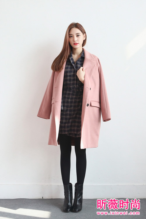 冬天的街头是大衣的秀场 最新时尚韩版女装穿搭秀