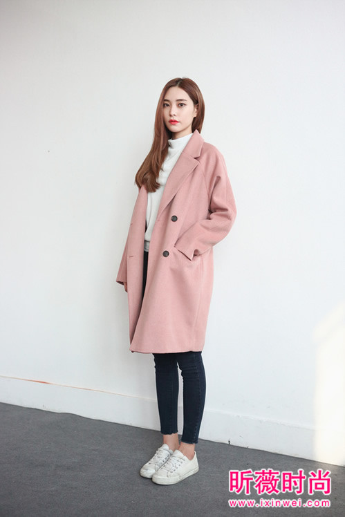 冬天的街头是大衣的秀场 最新时尚韩版女装穿搭秀