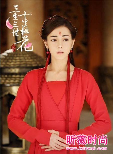 杨幂又招黑了打压迪丽热巴？百变发型PK谁更美？