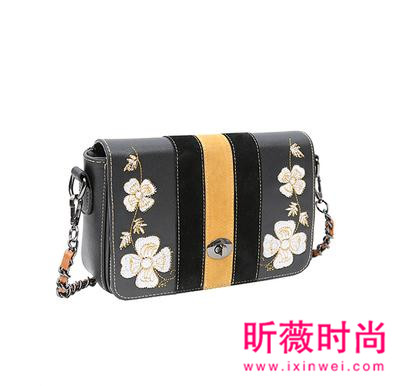 女人一生必备的单肩包 时尚大牌范儿提升气质