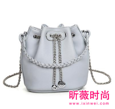 女人一生必备的单肩包 时尚大牌范儿提升气质 女人一生必备的单肩包 时尚大牌范儿提升气质
