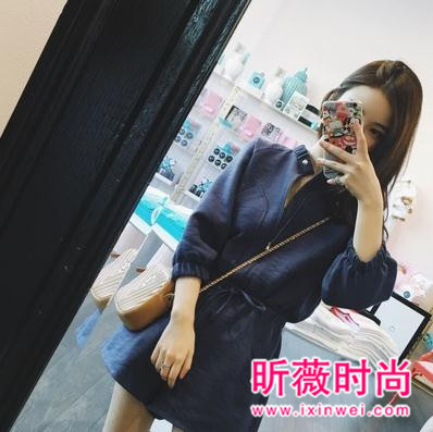 如何搭配出街拍达人的品味？没有秋季连体裤怎么行