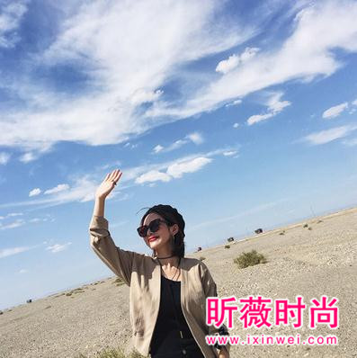 时尚达人为了拗造型 出门都会多带的一件衣服 时尚达人为了拗造型 出门都会多带的一件衣服