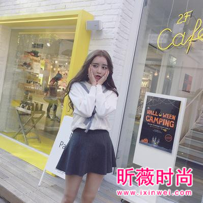 秋冬新款时髦毛呢短裙 搭配毛衣卫衣都很好看 秋冬新款时髦毛呢短裙 搭配毛衣卫衣都很好看