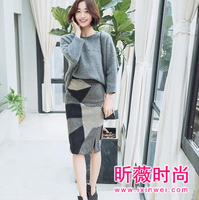 秋冬新款时髦毛呢短裙 搭配毛衣卫衣都很好看 秋冬新款时髦毛呢短裙 搭配毛衣卫衣都很好看