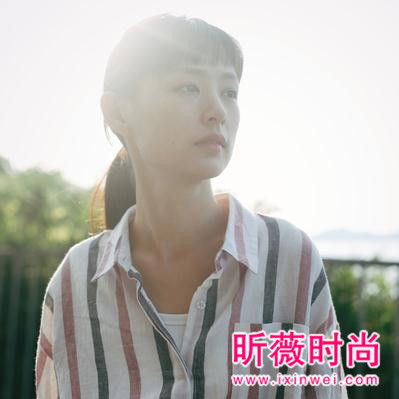 秋季时尚小清新衬衫 简约大方约会逛街都百搭