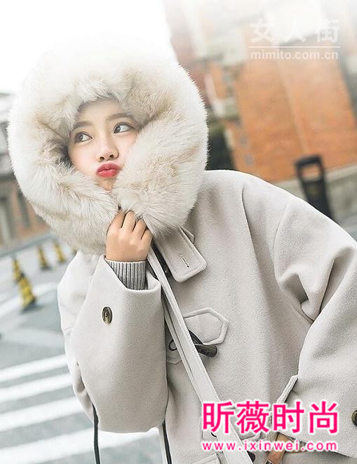 今年流行的呢子大衣 简单大气总有一款适合你