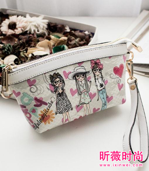 一款时尚单肩包搭配 让你冬日美出新高度