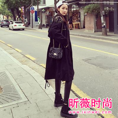 秋季拗造型撑气场 怎么少得了长款风衣 秋季拗造型撑气场 怎么少得了长款风衣