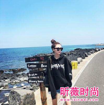 那些明星穿过的百搭卫衣 潮流款式你准备了吗？