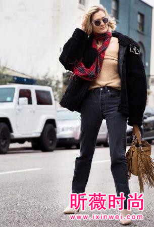 潮人们怎么选择围巾？围巾搭配出一种随性美