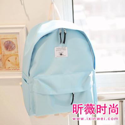 秋季时尚学院风双肩包 减龄可爱拨动纯纯少女梦 秋季时尚学院风双肩包 减龄可爱拨动纯纯少女梦