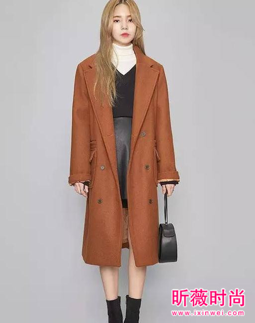 冬季驼色呢子大衣 经典时尚永不过时
