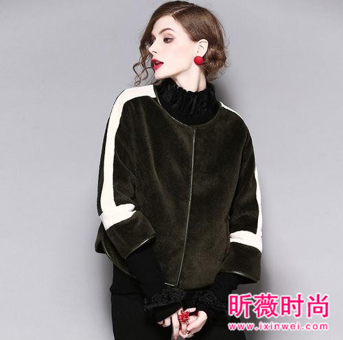 时髦的人用色抢镜 知性小香风和寒冬很配 时髦的人用色抢镜 知性小香风和寒冬很配