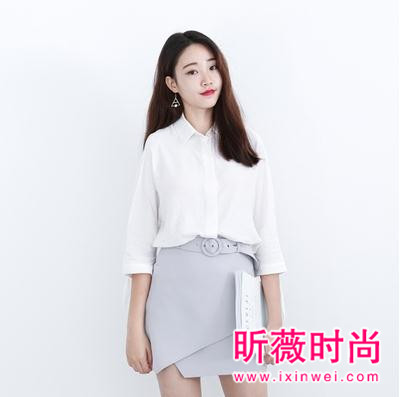 秋季穿衬衫也能撩人?搭配裤装裙装都很小清新 秋季穿衬衫也能撩人?搭配裤装裙装都很小清新