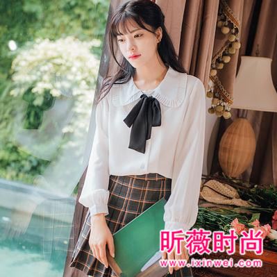 秋季穿衬衫也能撩人?搭配裤装裙装都很小清新 秋季穿衬衫也能撩人?搭配裤装裙装都很小清新