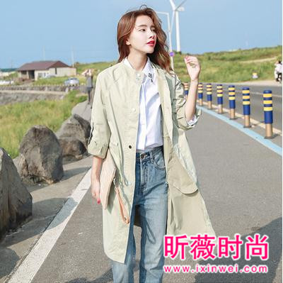 想要尝试轻熟女人味 这些时尚外套百搭有范儿 想要尝试轻熟女人味 这些时尚外套百搭有范儿