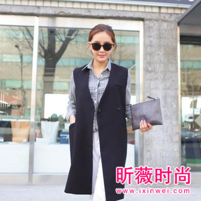 想要尝试轻熟女人味 这些时尚外套百搭有范儿