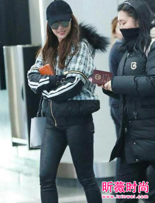 女星最新机场街拍 杨幂时尚刘亦菲太俗气