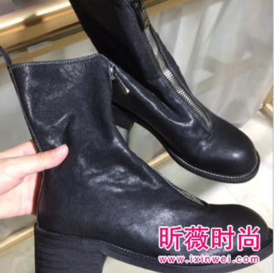 如何走出不平常的路？潮范儿女神必备粗跟短靴